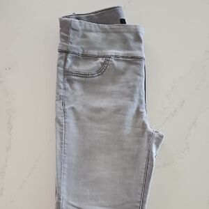 Elegant Women's Light Gray Jeggings